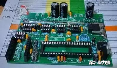 外觀無(wú)任何損壞且檢測(cè)不出故障的電路板