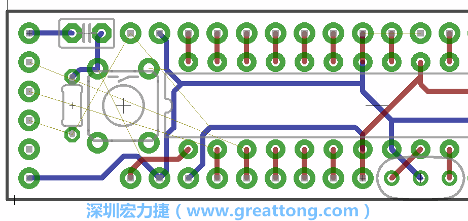 4.1. 把剩下的元件移動到電路板工作區(qū)上。