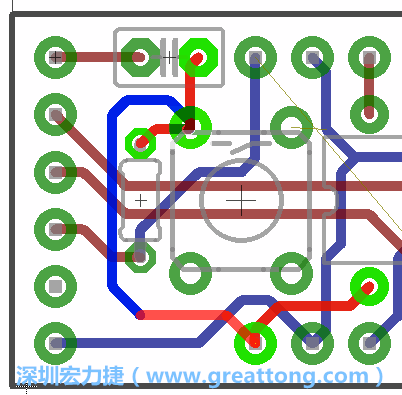 為了要創(chuàng)造一個電路通道，首先要先點擊重置開關(guān)的連結(jié)點進(jìn)行布線，在電路板的背面繪制線路直到其它線路前的乾淨(jìng)區(qū)域。