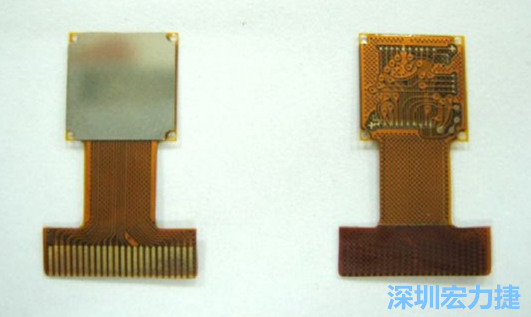 FPC可設(shè)計(jì)的電路復(fù)雜度與密度，比PCB遜色，但可適應(yīng)結(jié)構(gòu)的彈性結(jié)構(gòu)，成為電子產(chǎn)品設(shè)計(jì)重點(diǎn)。